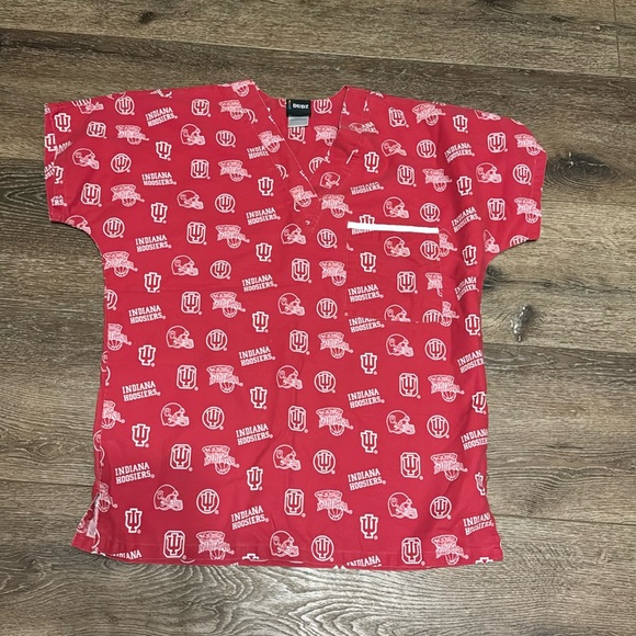 Indiana Hoosiers scrub top small‎ - Picture 1 of 4